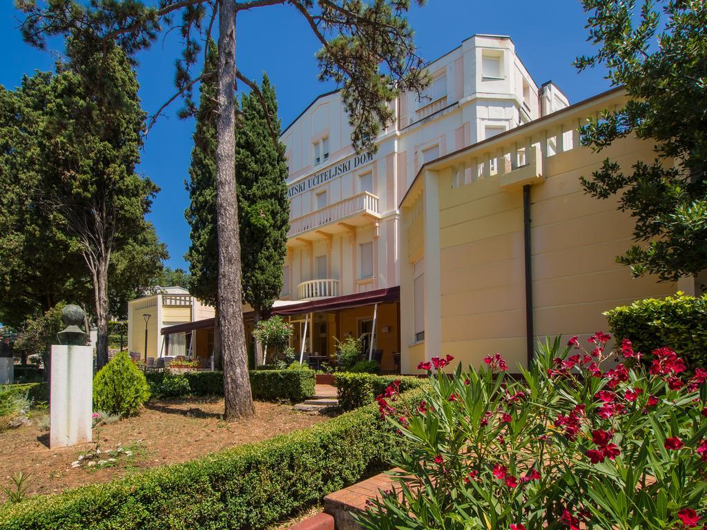 Hotel Vila Ruzica- Glavna Zgrada I Depandanse Crikvenica Exteriör bild